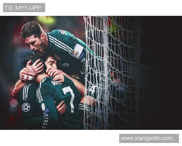 全球足球巨星齐聚赛场争辉 各大球星精彩出场瞬间回顾