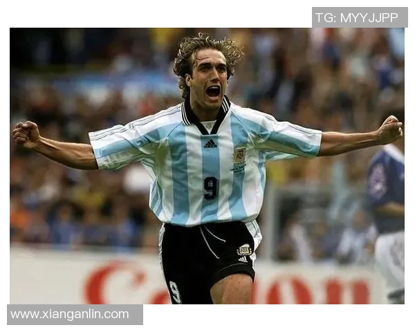 史上最强足球明星盘点 谁能称霸足坛历史的顶端