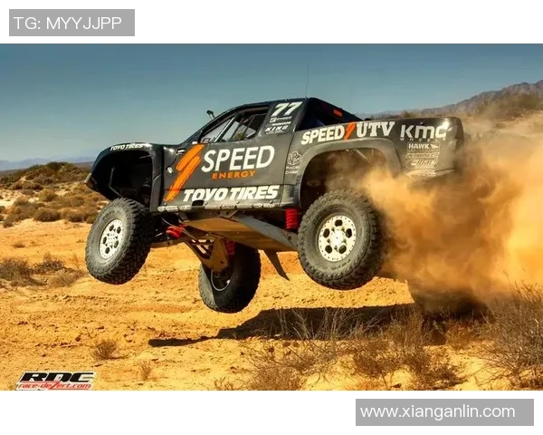 戴维斯激情演绎突破极限挑战 展现足球速度与激情的完美结合